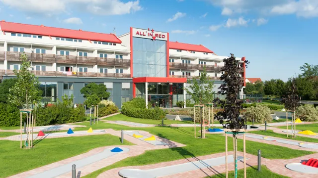 Thermenhotel All In Red