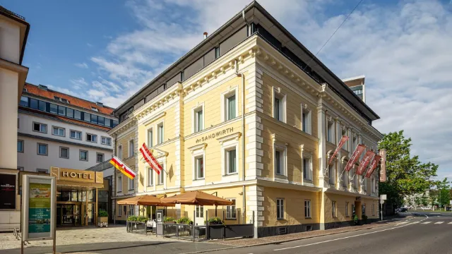 Außenansicht vom Hotel Sandwirth