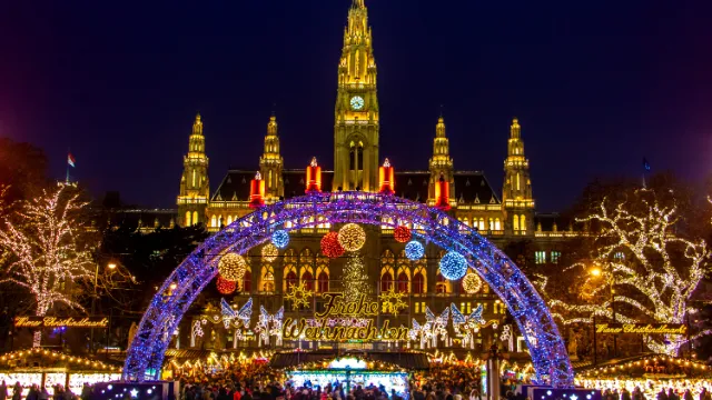 Wiener Weihnachtsmarkt vor dem Rathaus