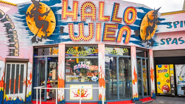 Wiener Prater, Hallo Wien Spiegelkabinett